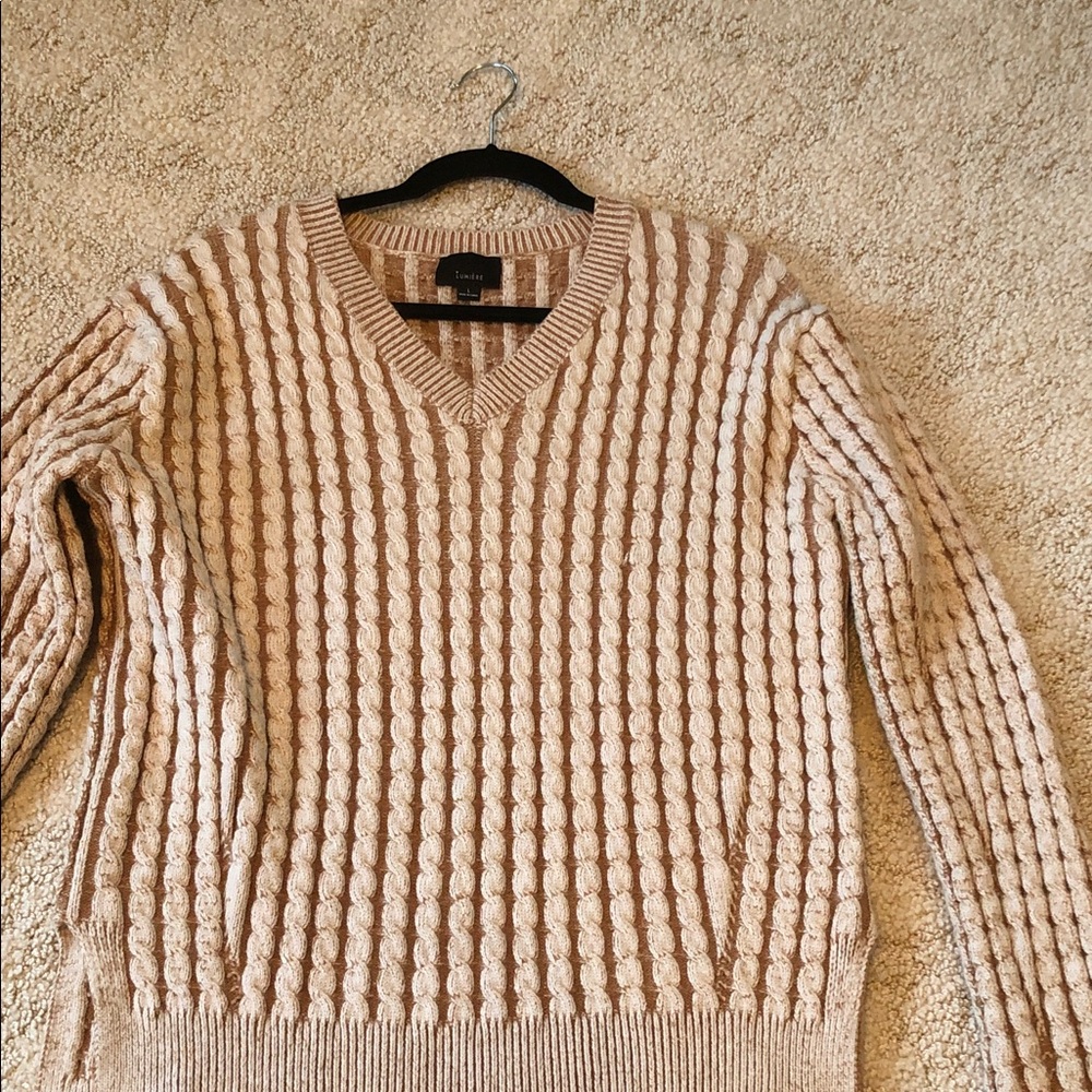 Lumiere Women's V-Neck Sweater in Cream